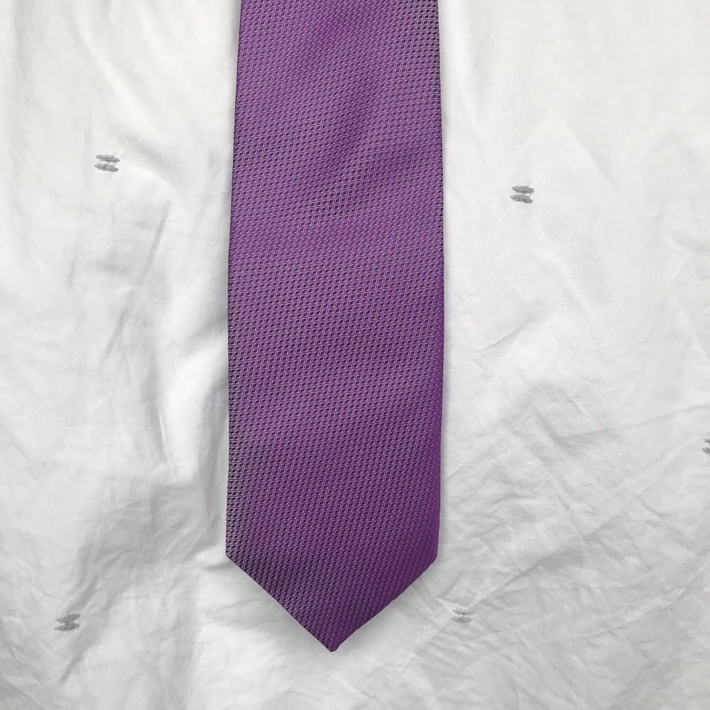 Silk tie